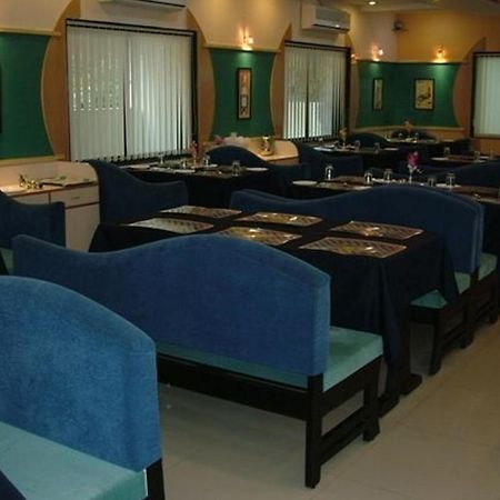 Dwaraka Residency Otel Kākināda Dış mekan fotoğraf