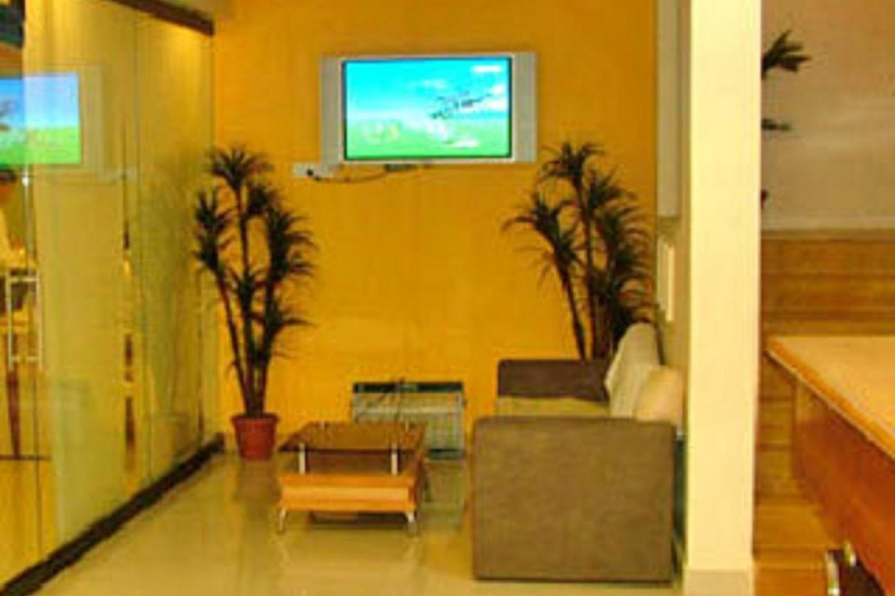 Dwaraka Residency Otel Kākināda Dış mekan fotoğraf